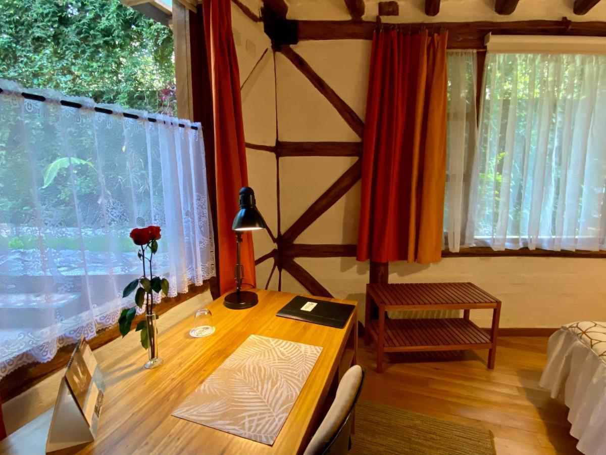 Bed and Breakfast Casa Magnolia Cumbayá Esterno foto